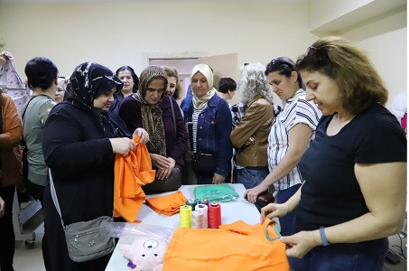 Belediyenin Faaliyetleri Kartallı Kadınlara Gezi Turlarıyla Tanıtılıyor